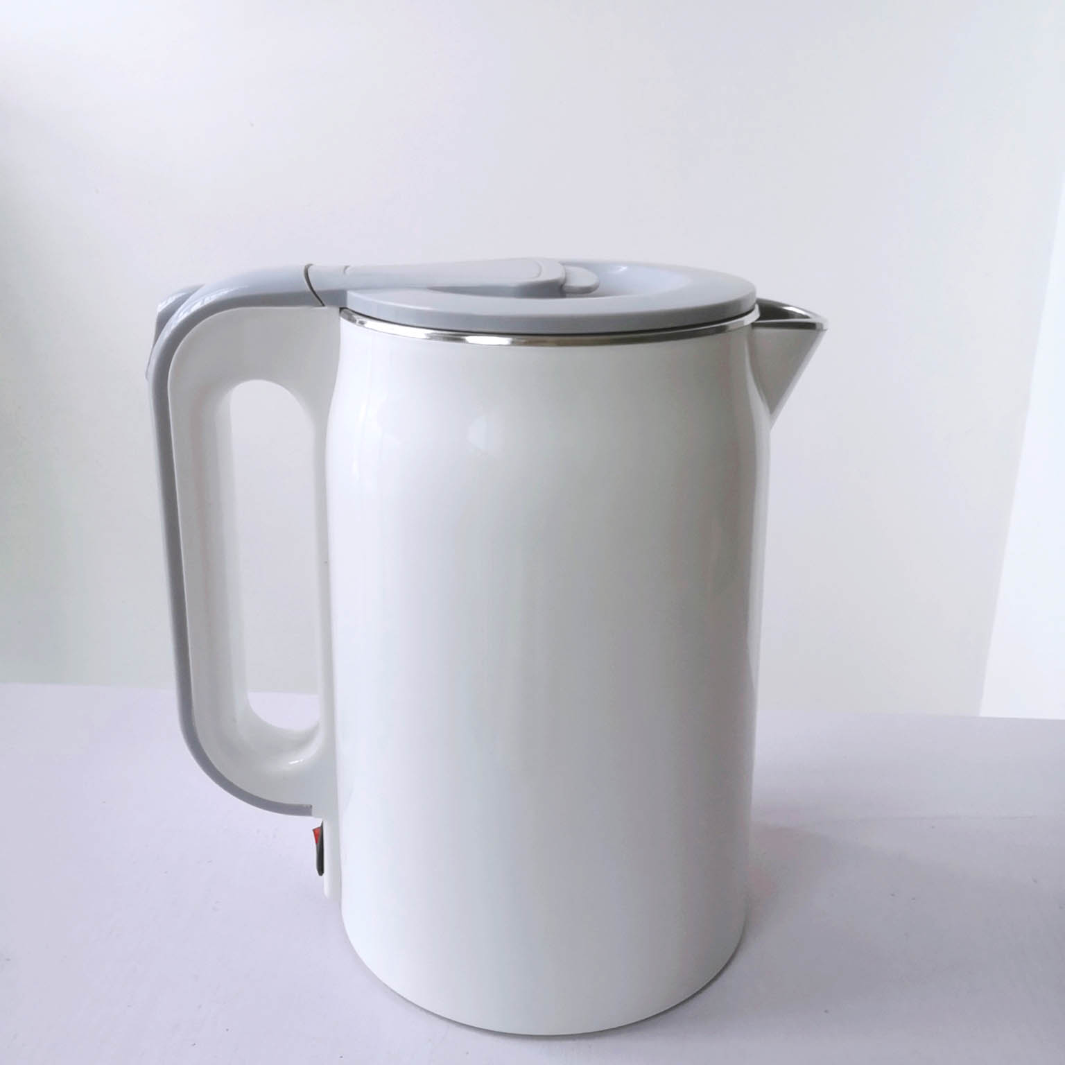 2021 hot sale home electronics kitchen appliances white Double wall 2 Layers water boiling rubber  Electric Kettle 